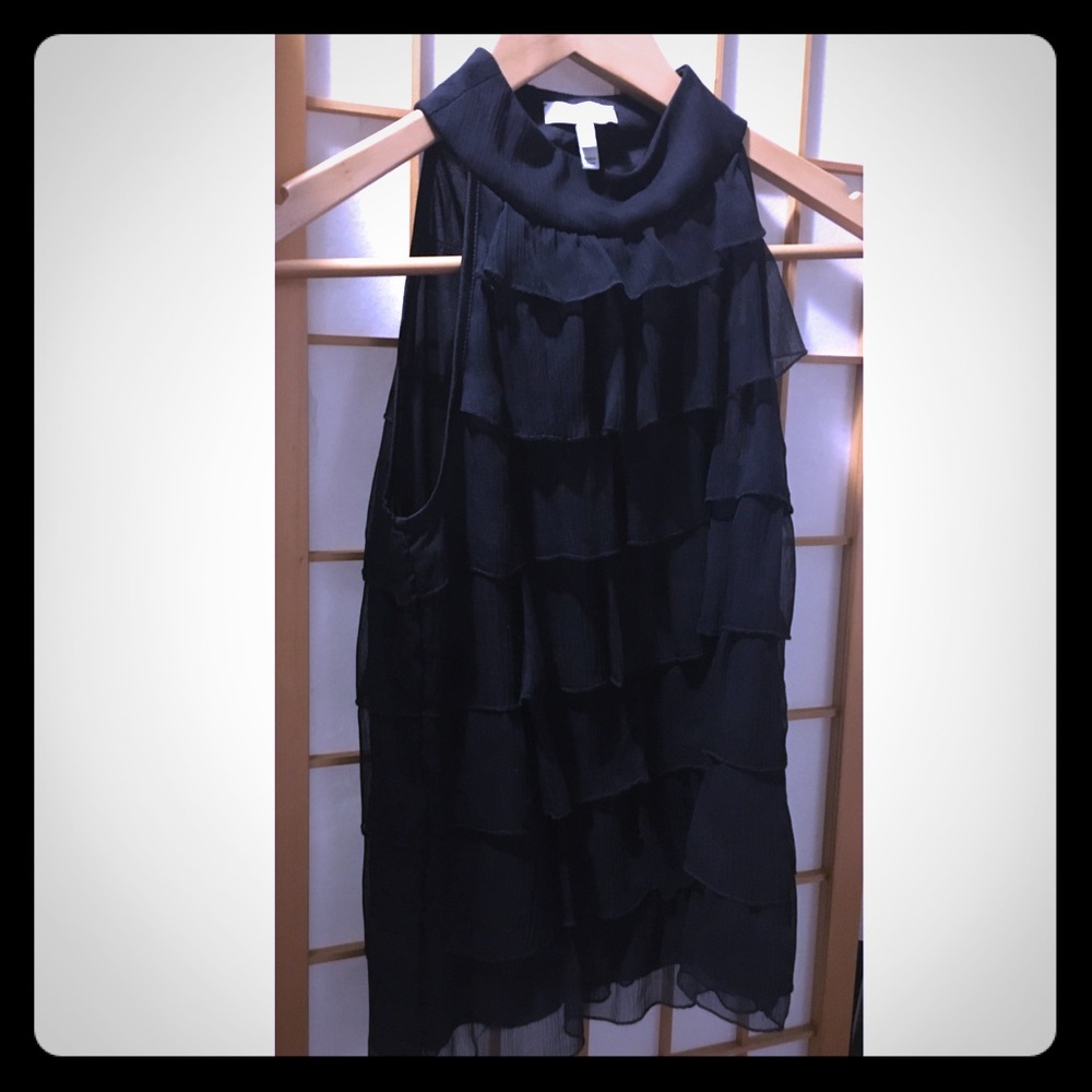 Black halter sleeveless top